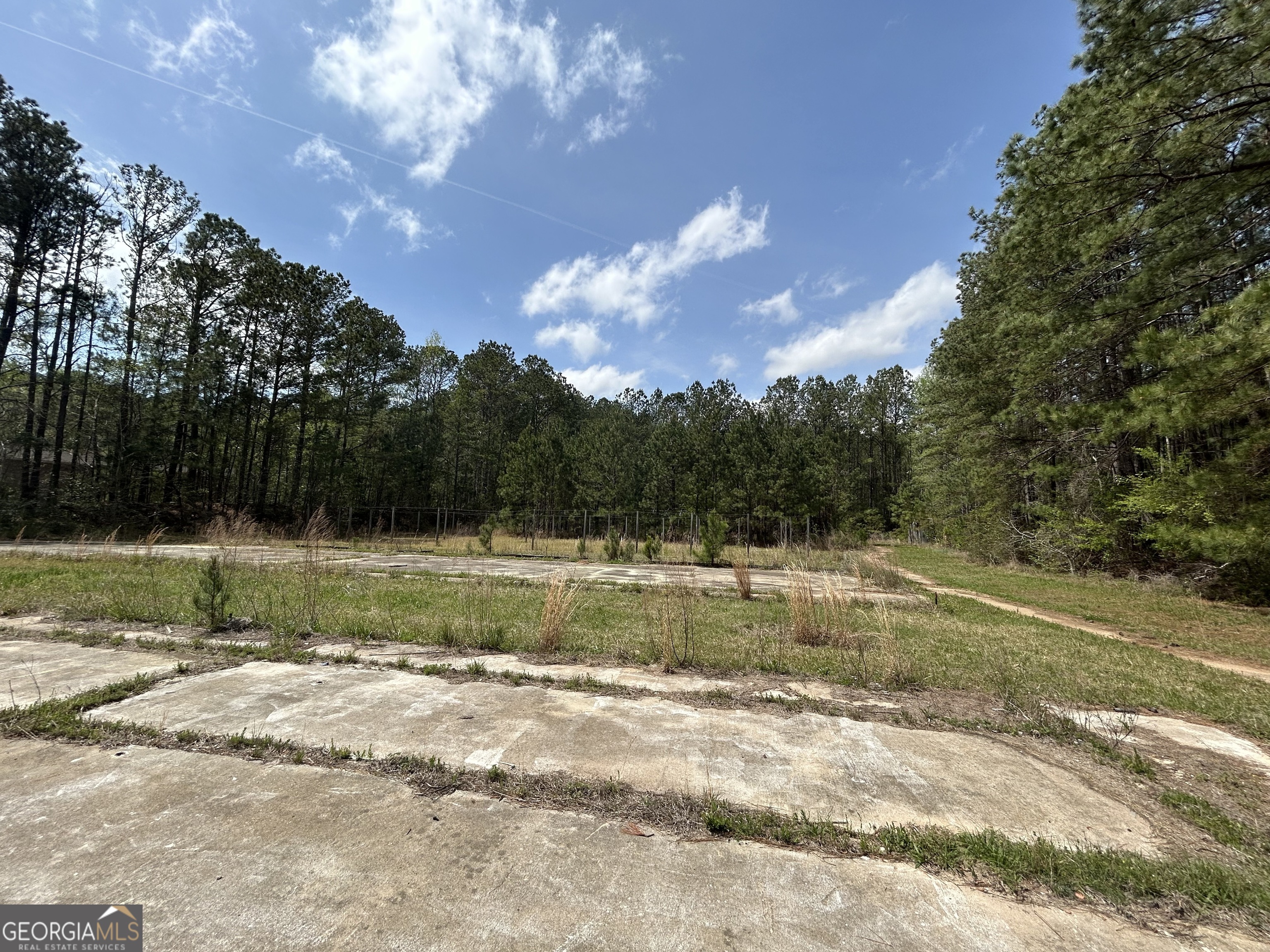 304 Fort Drive Property Photo 10