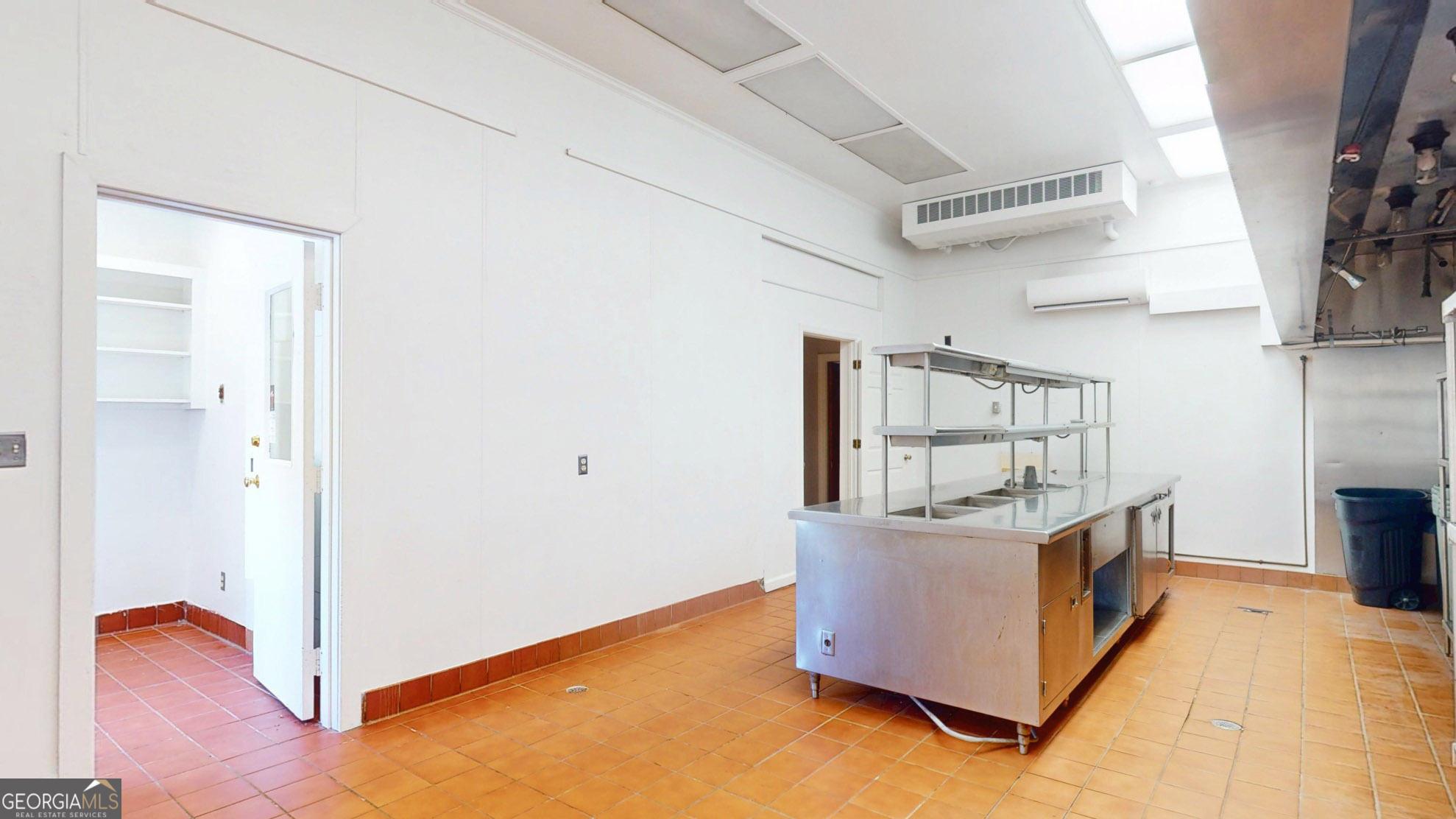 502 S Broad Street Property Photo 35