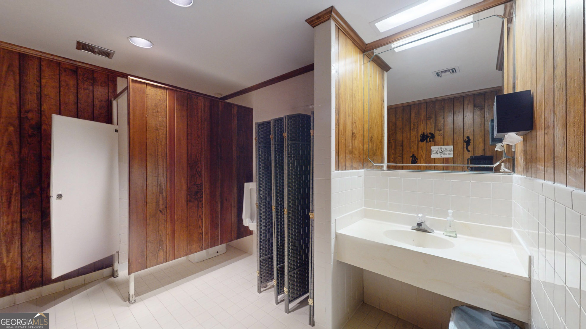 502 S Broad Street Property Photo 60