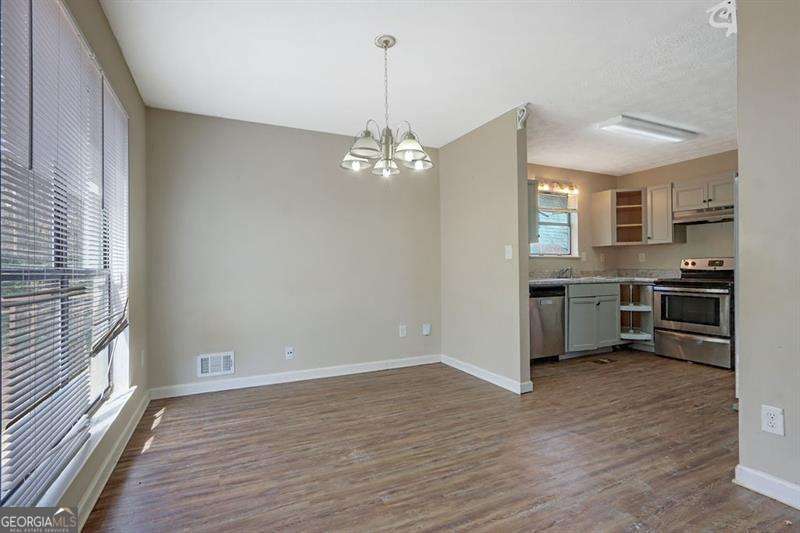 585 Lake Drive Property Photo 6