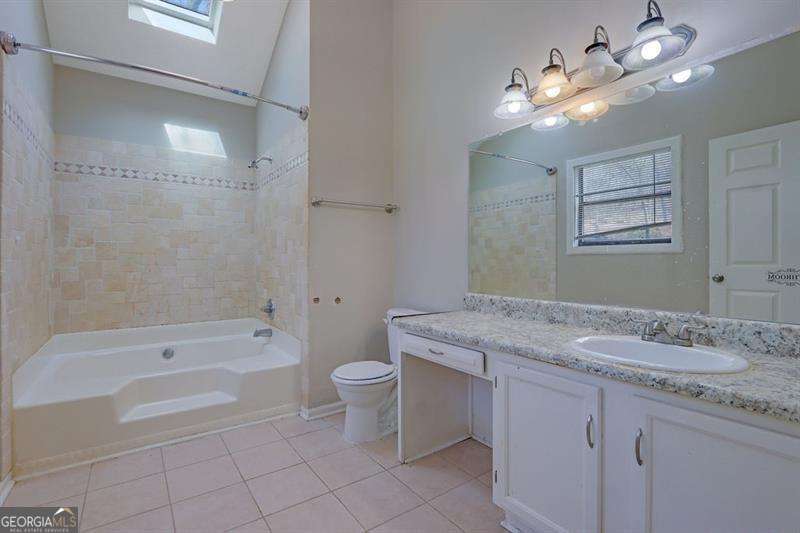 585 Lake Drive Property Photo 10