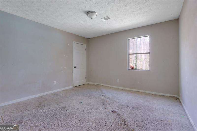 585 Lake Drive Property Photo 14