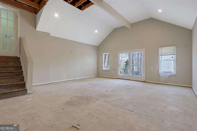 585 Lake Drive Property Photo 15