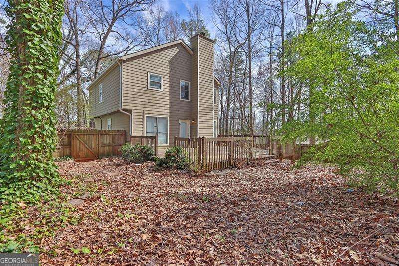 585 Lake Drive Property Photo 19