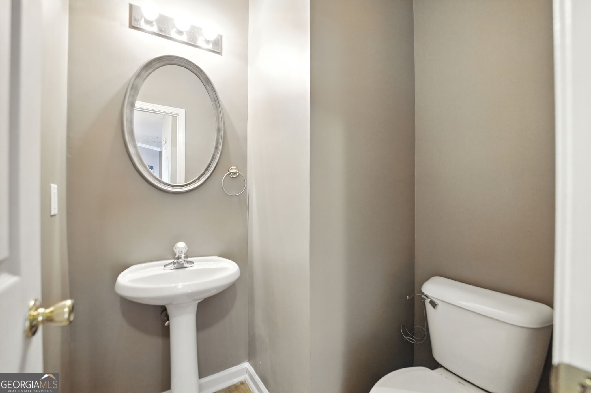 2572 Avery Park Circle Property Photo 9