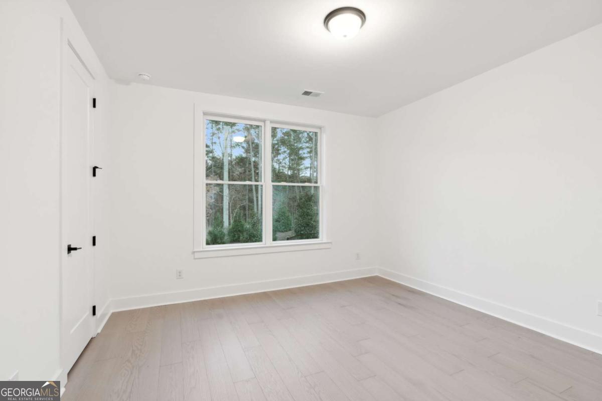 2340 Ellis Mountain Drive Property Photo 15