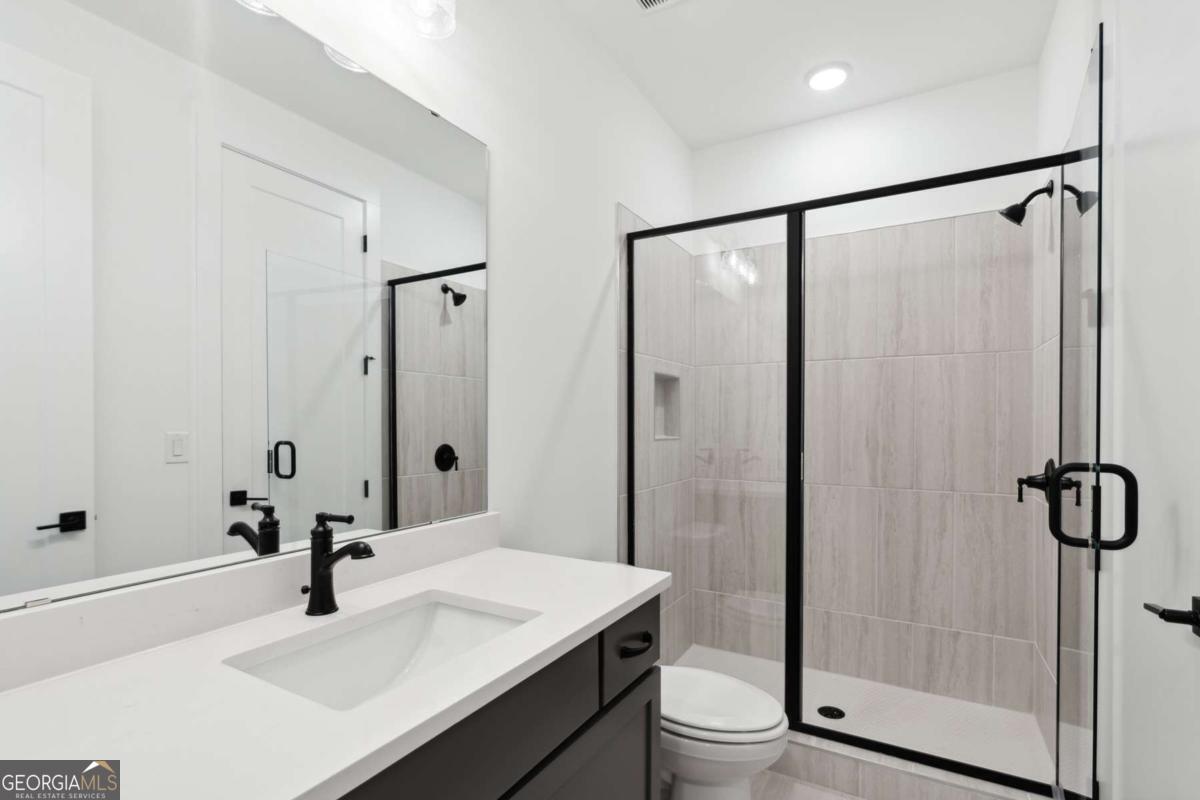 2340 Ellis Mountain Drive Property Photo 17