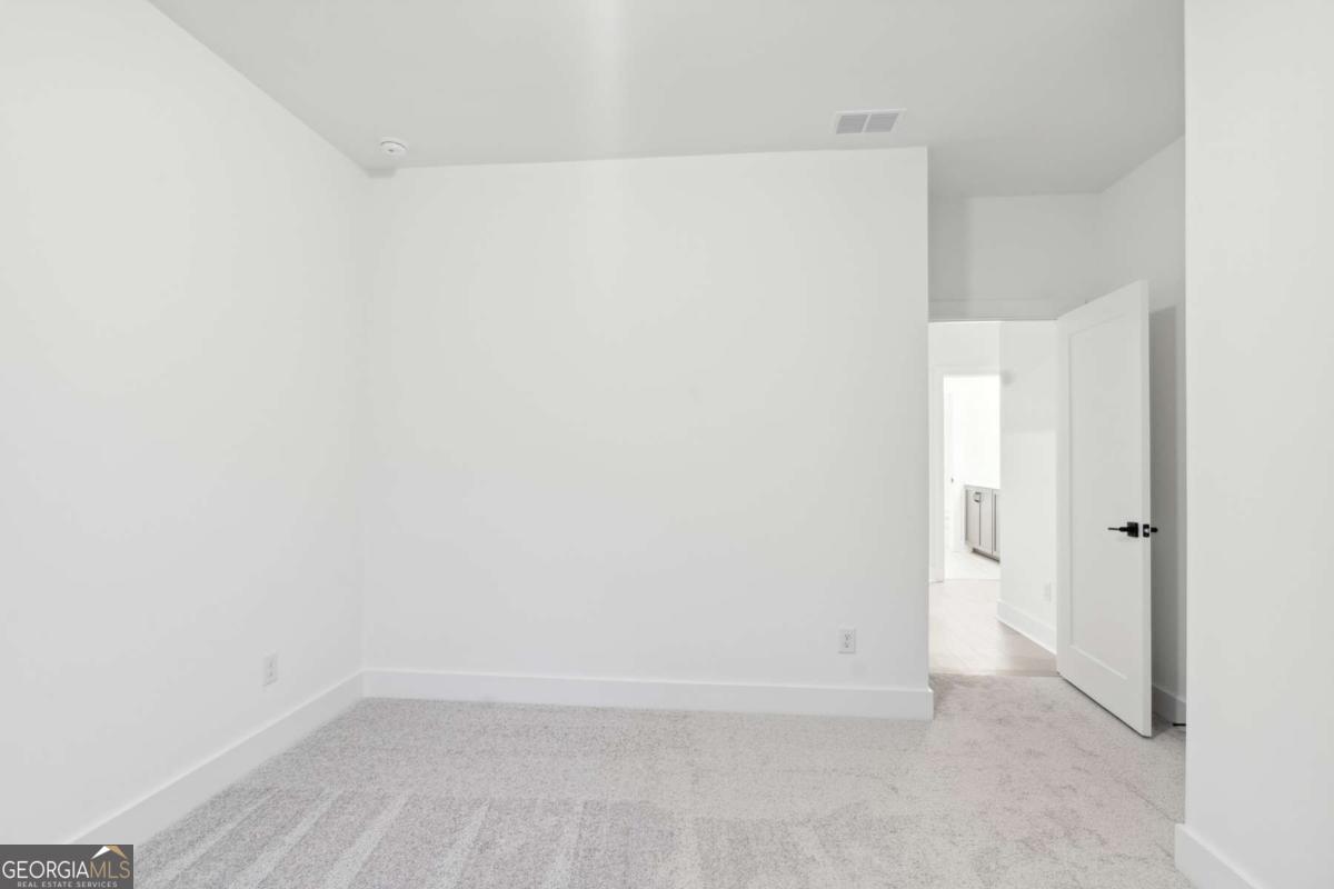 2340 Ellis Mountain Drive Property Photo 28