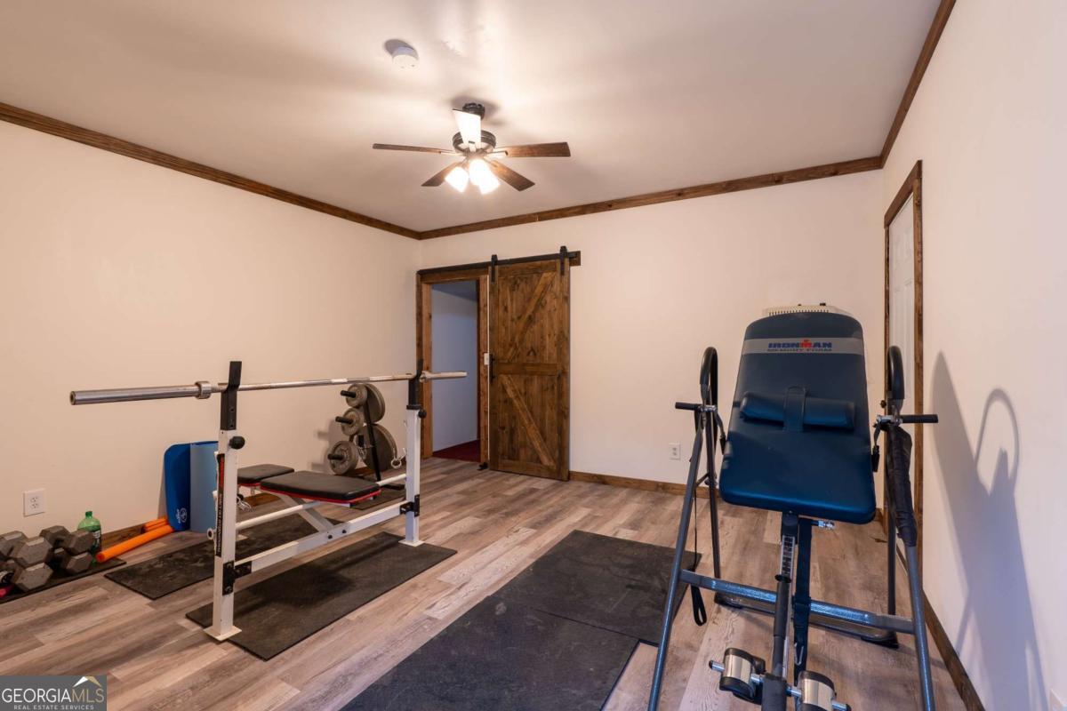 2037 Newport Drive Property Photo 24