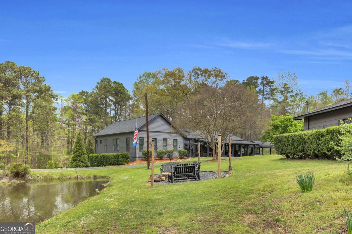 6585 Queen Mill Road Se Property Photo 1