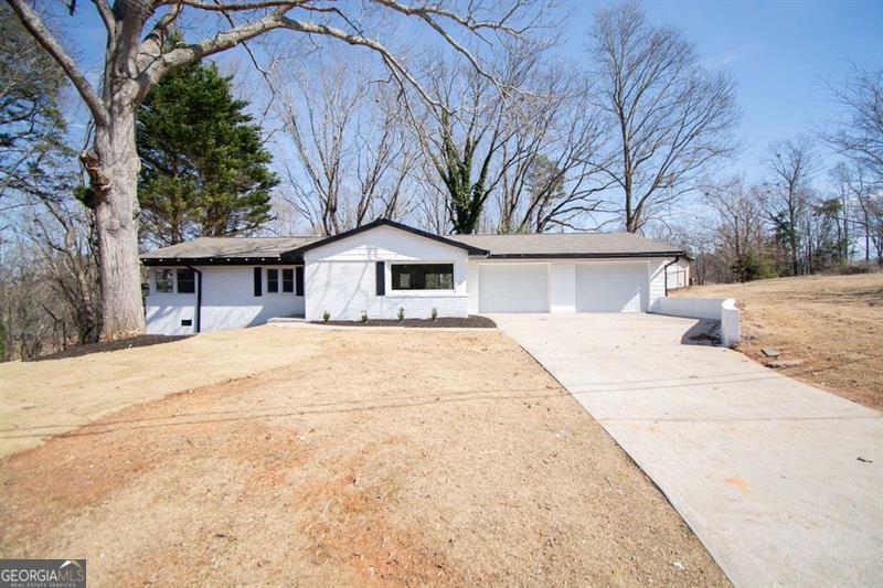 1883 Pine Tree Trail Property Photo 1