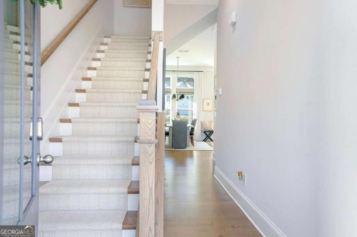 158 Village Green Avenue Property Photo 4