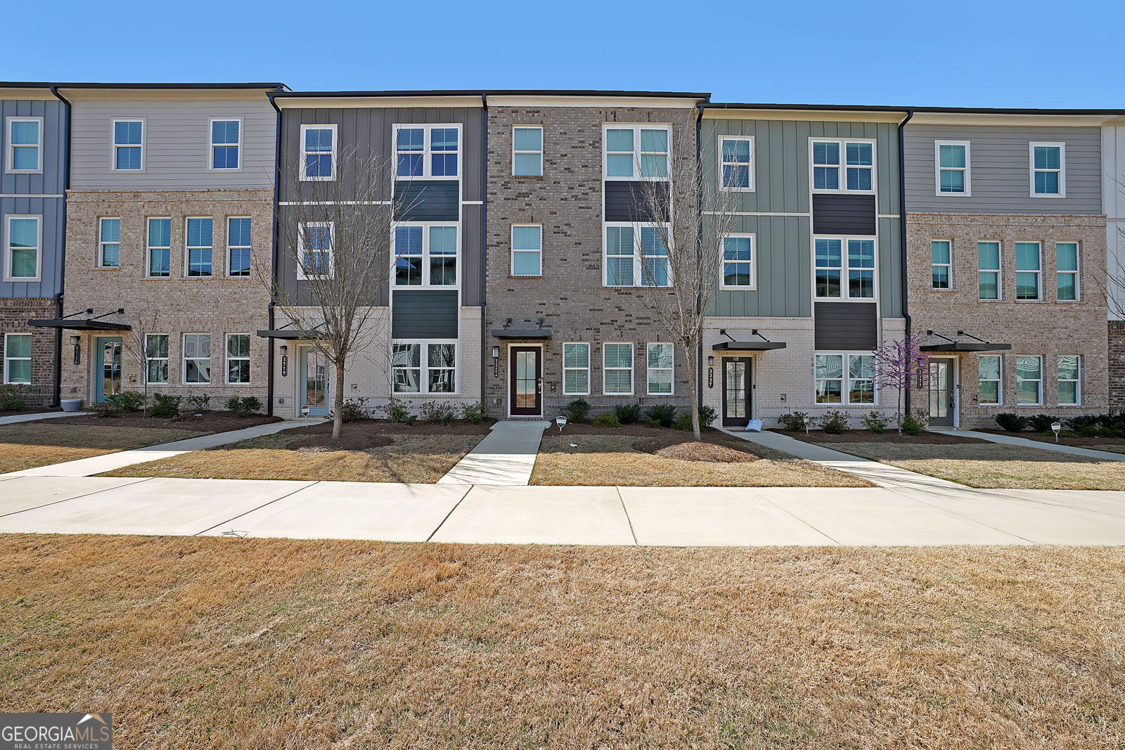 3323 Owl Creek Parkway Property Photo 1