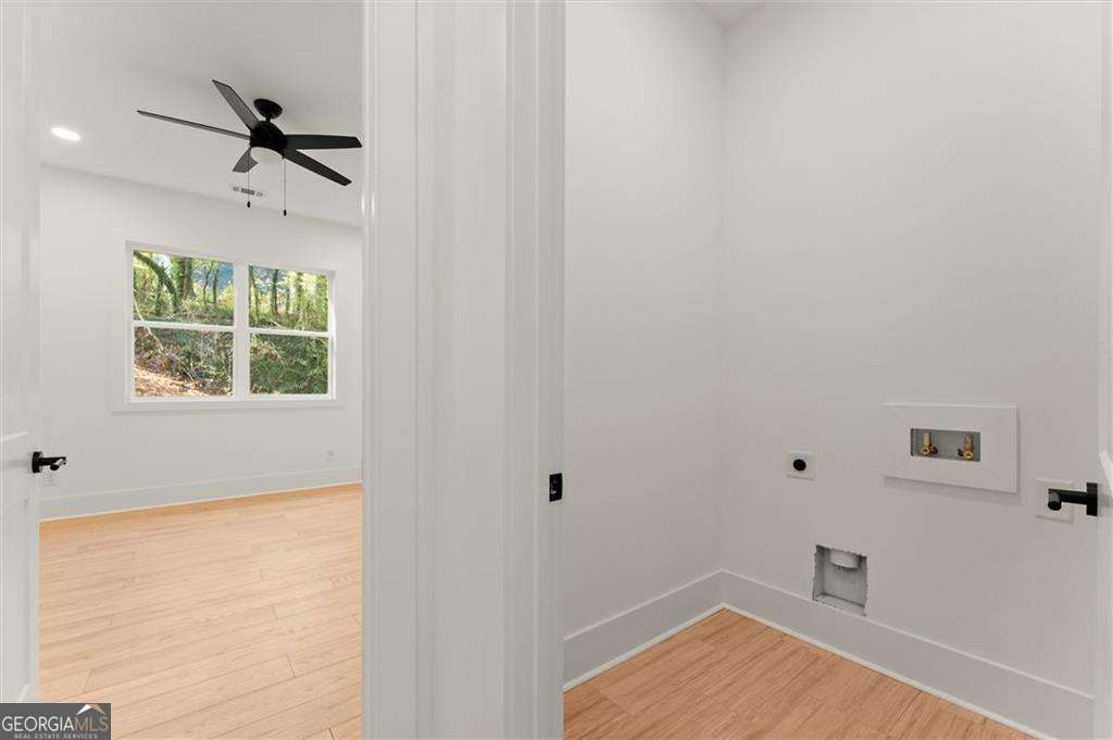2082 Lyle Avenue Property Photo 19