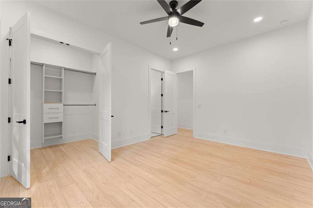 2082 Lyle Avenue Property Photo 24