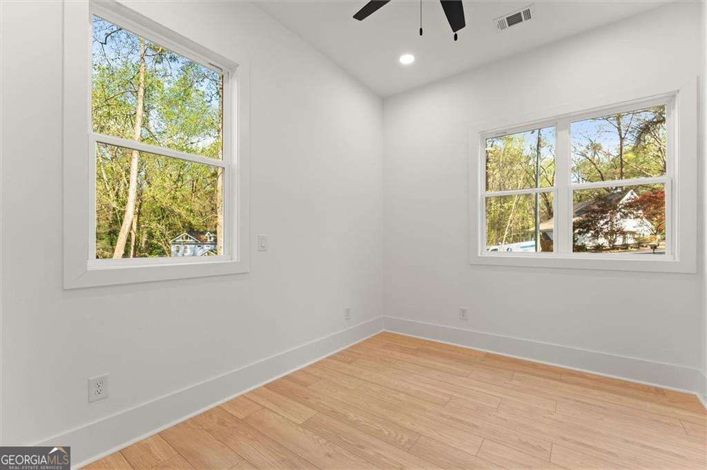 2082 Lyle Avenue Property Photo 28