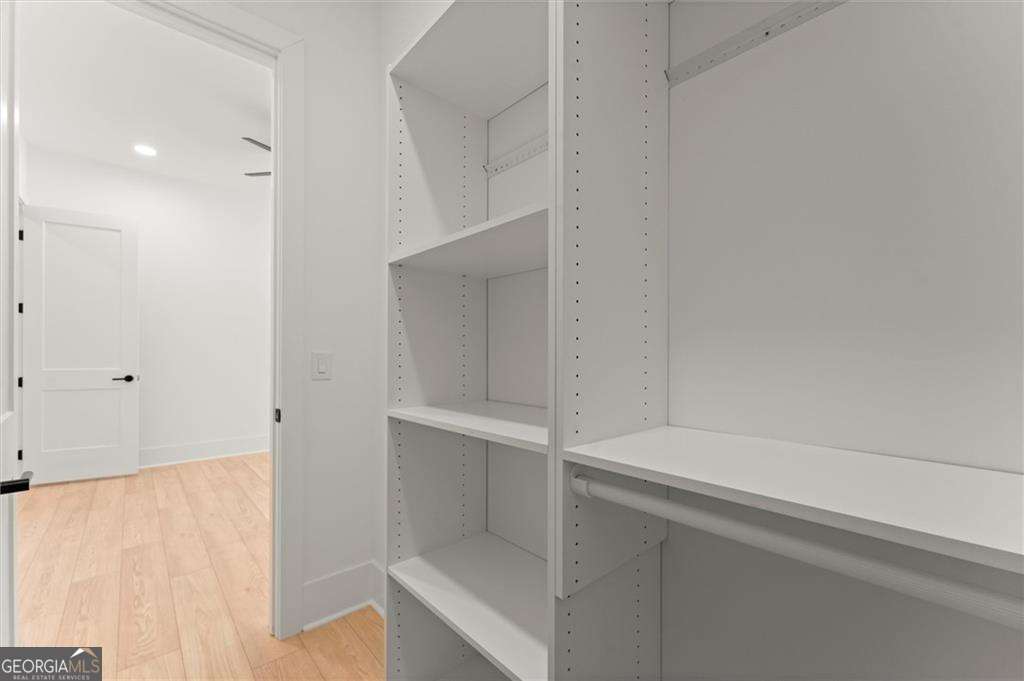 2082 Lyle Avenue Property Photo 31