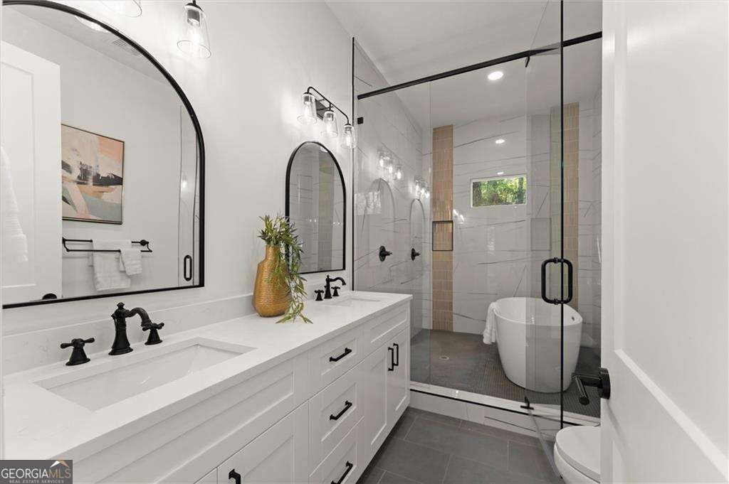 2082 Lyle Avenue Property Photo 37