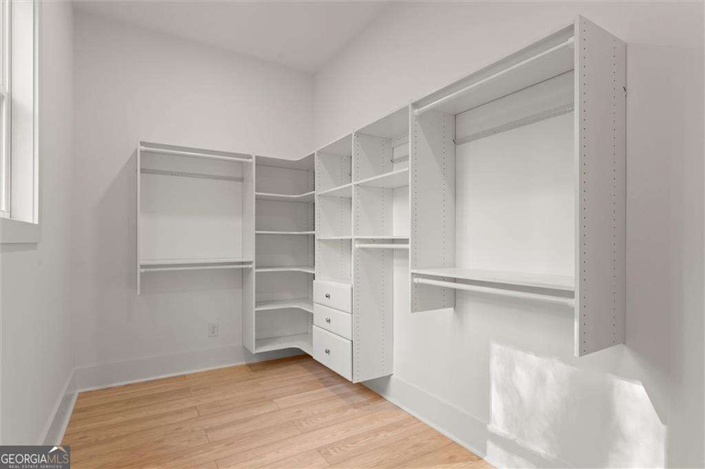 2082 Lyle Avenue Property Photo 39