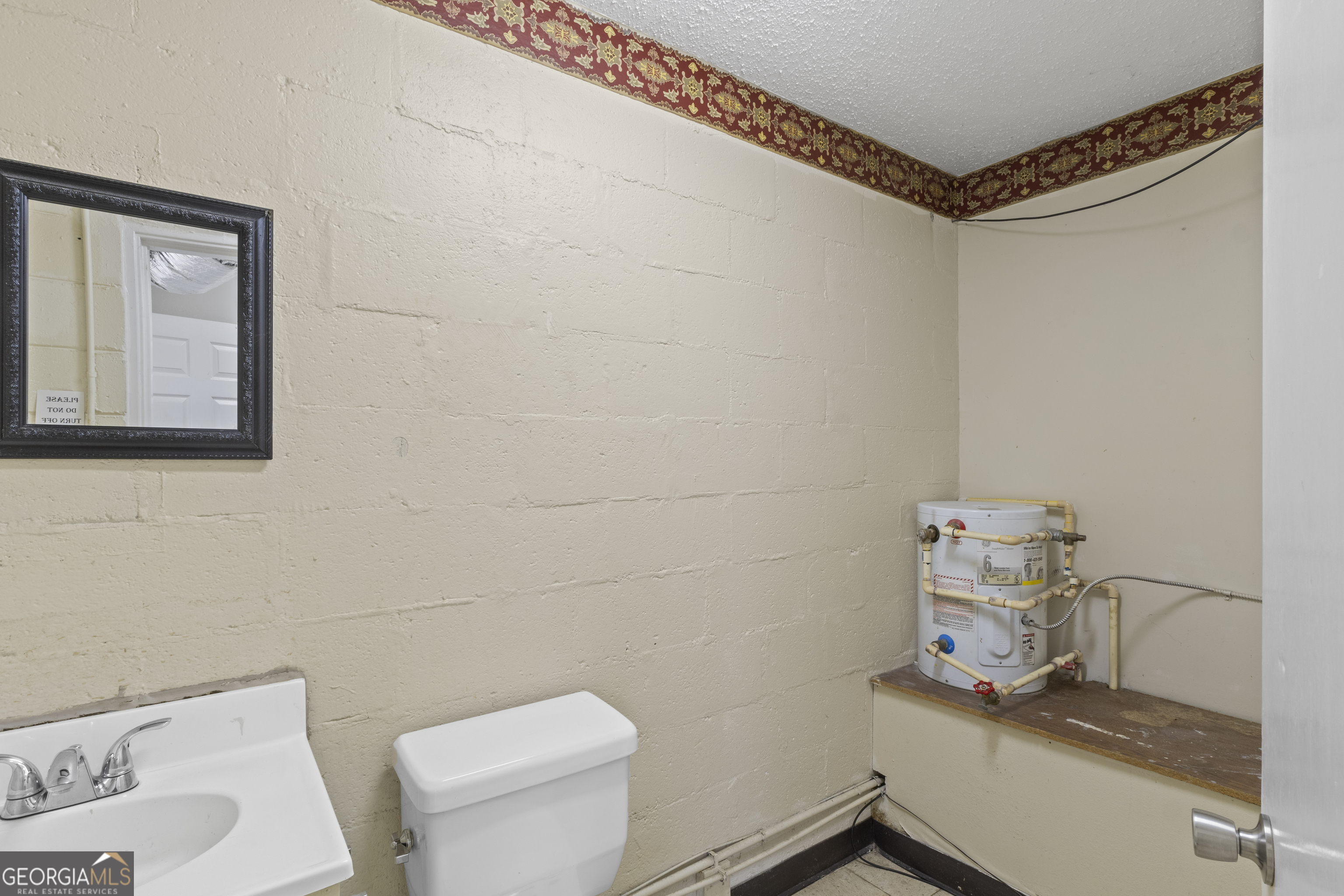 3879 N Expressway Property Photo 10