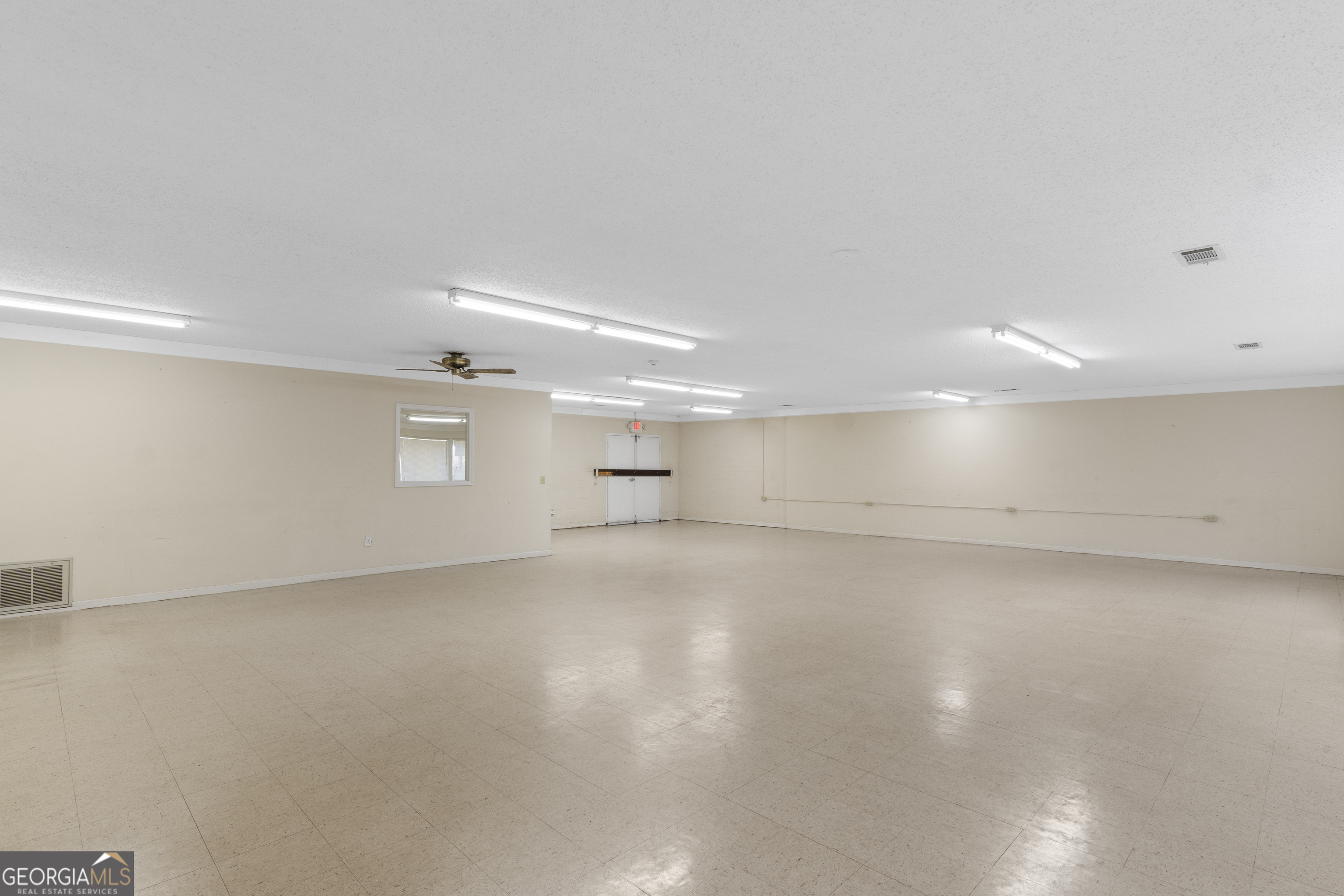 3879 N Expressway Property Photo 13