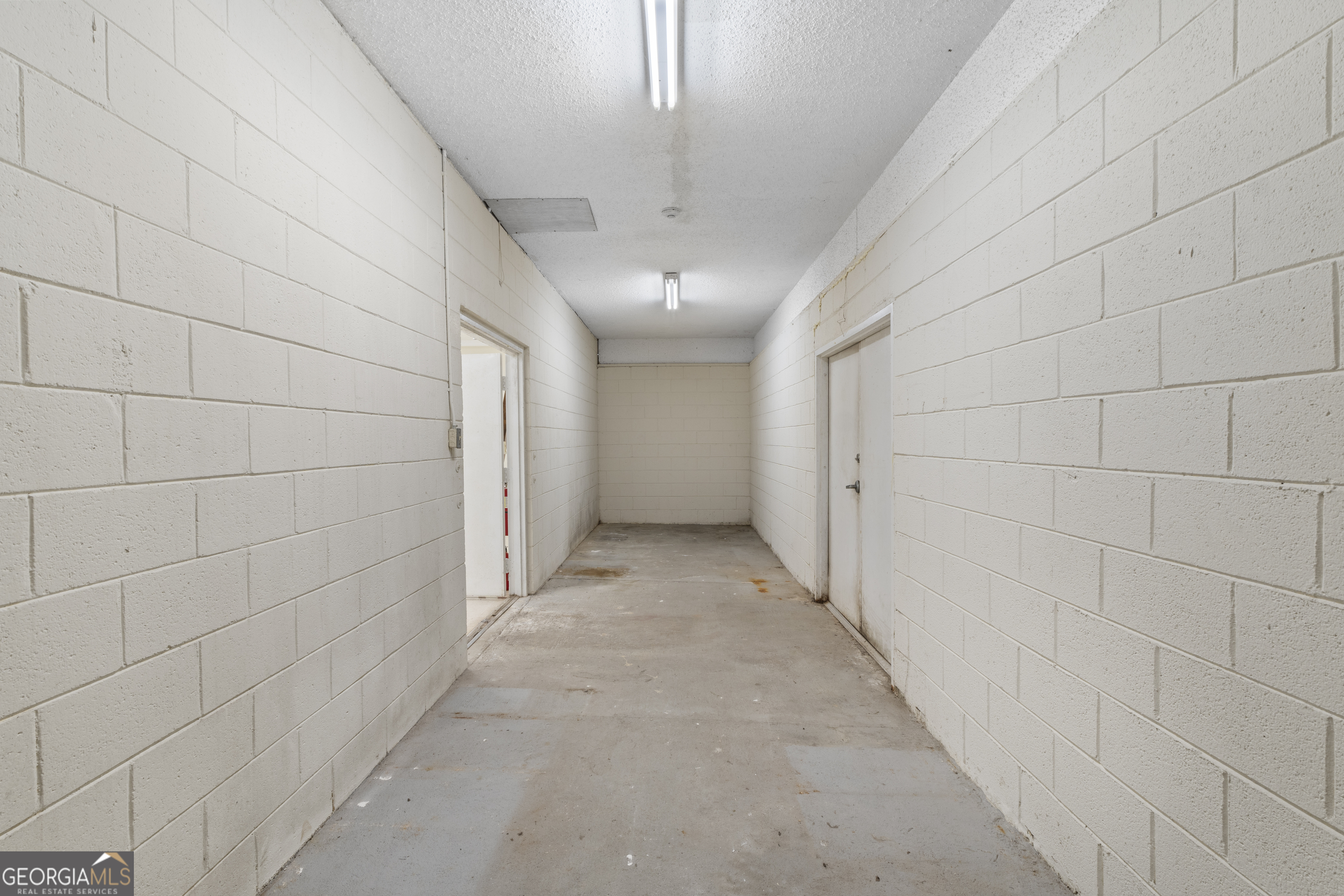 3879 N Expressway Property Photo 28