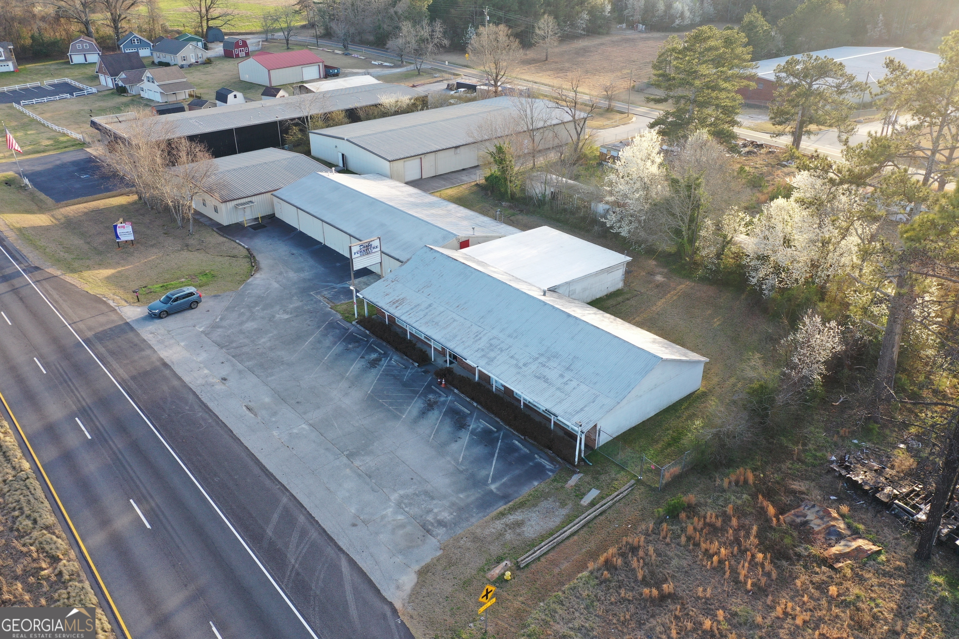 3879 N Expressway Property Photo 40