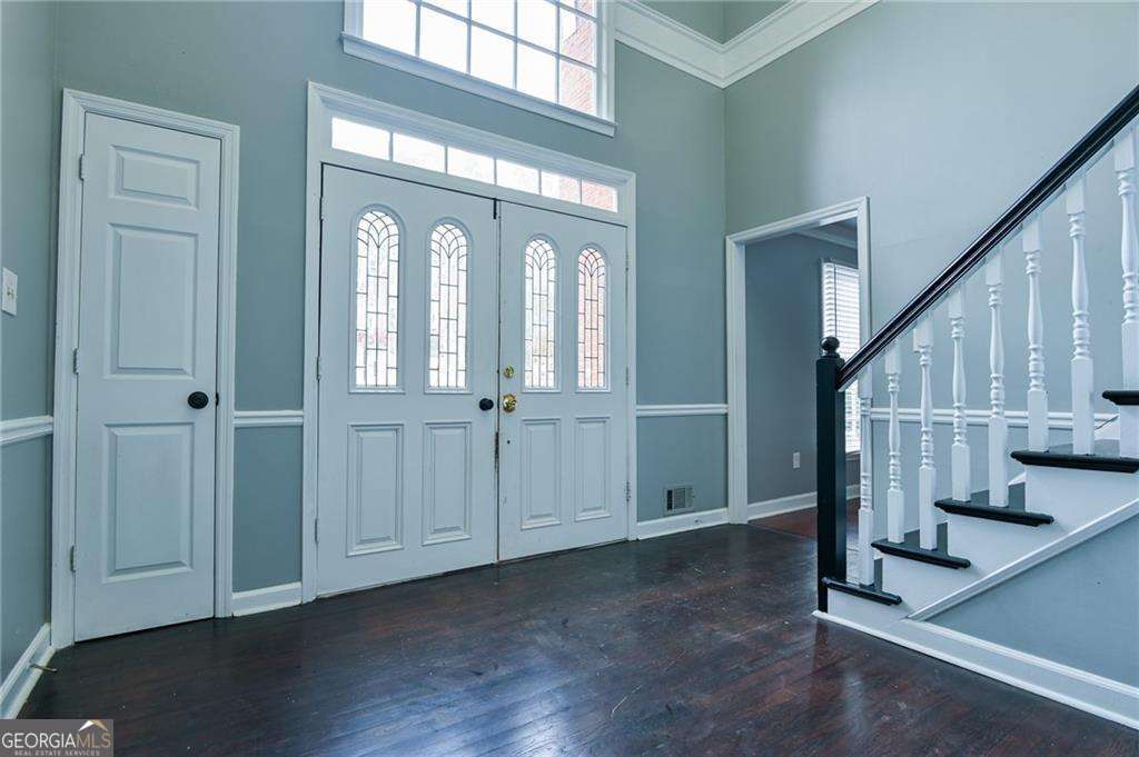 1810 Talbot Court Property Photo 5