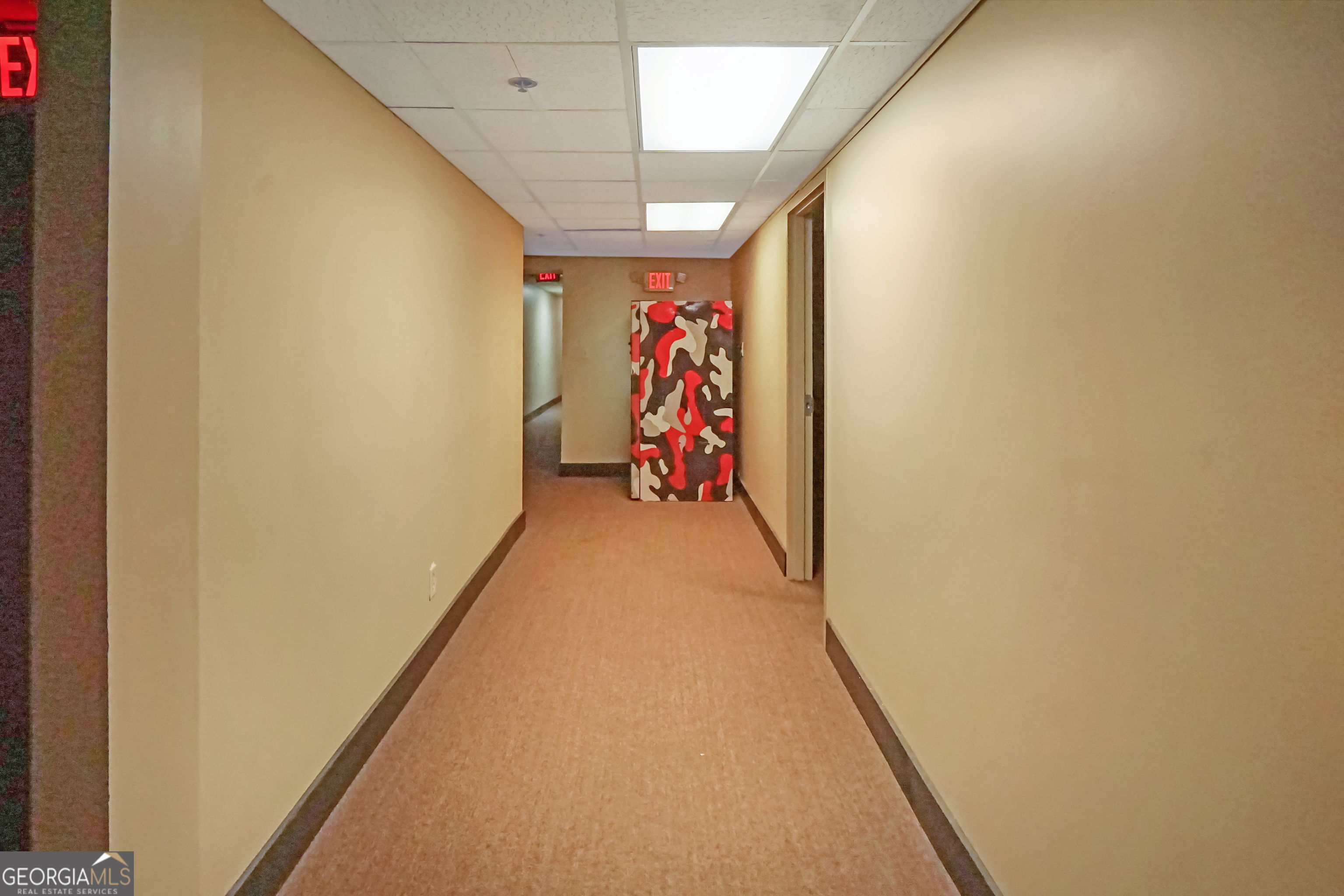 1560 Commercial Court Property Photo 16