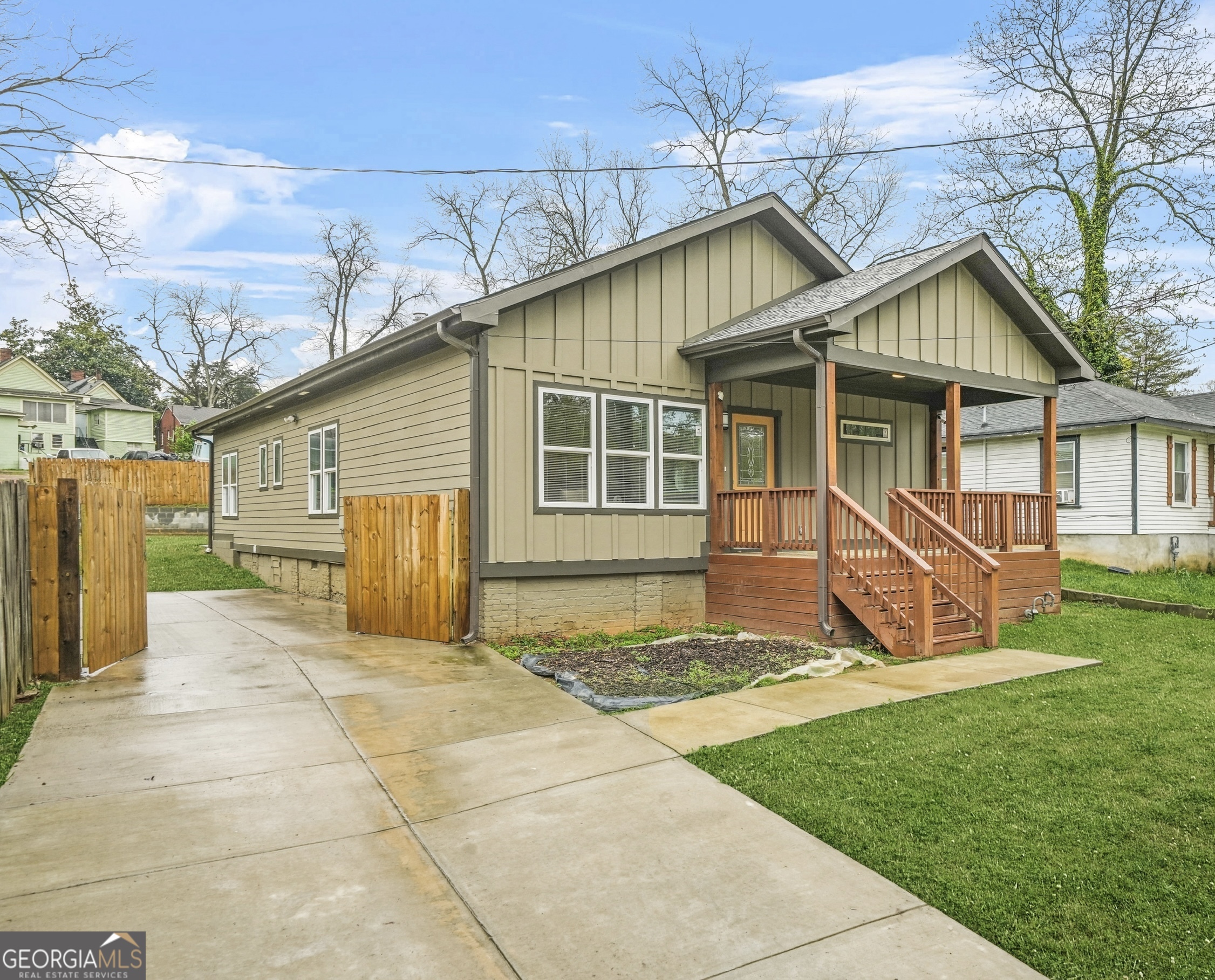 1716 Browning Street Sw Property Photo 1