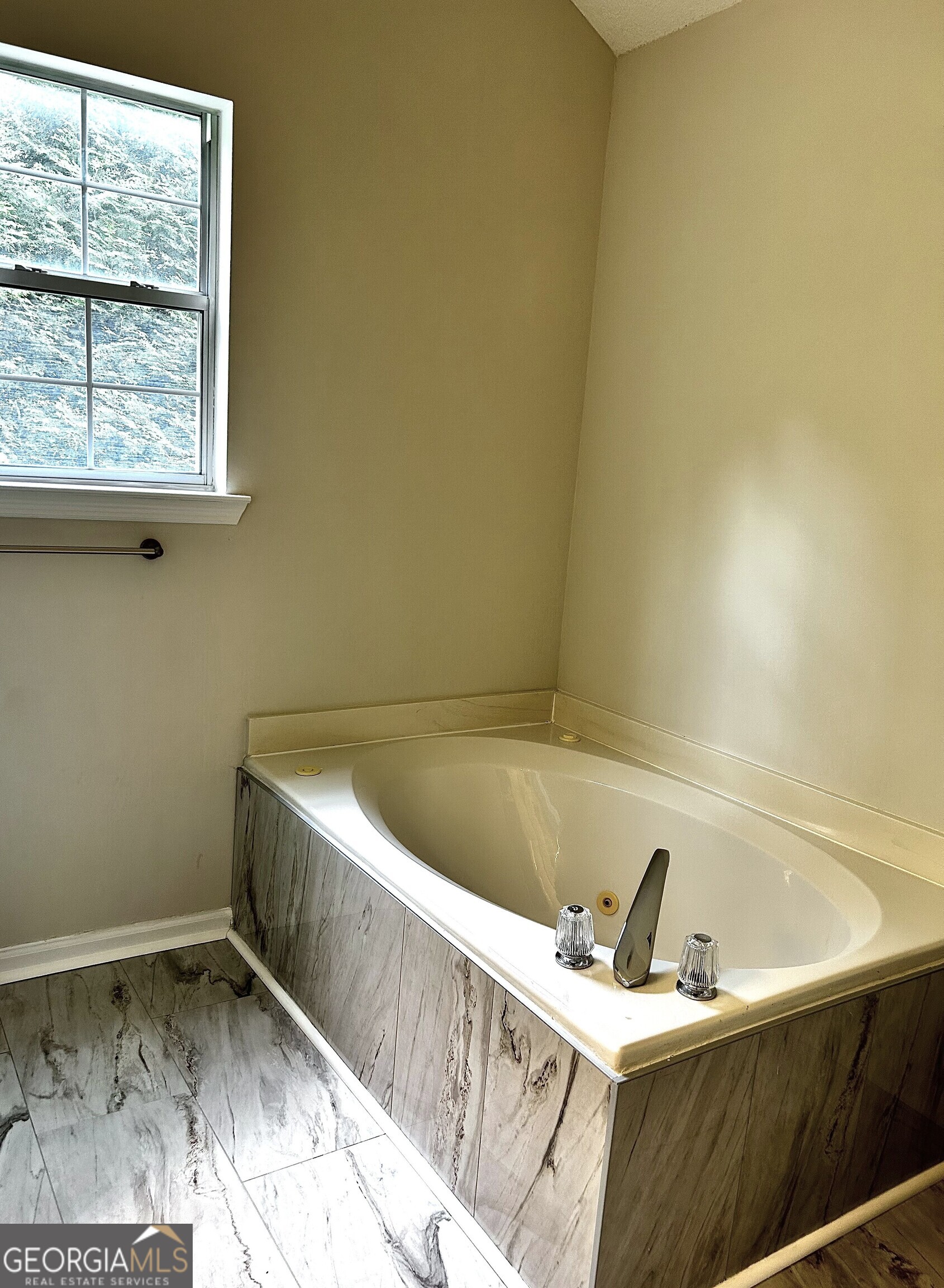 1864 Drew Circle Property Photo 25