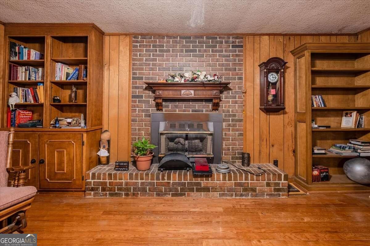254 E Girard Avenue Property Photo 9