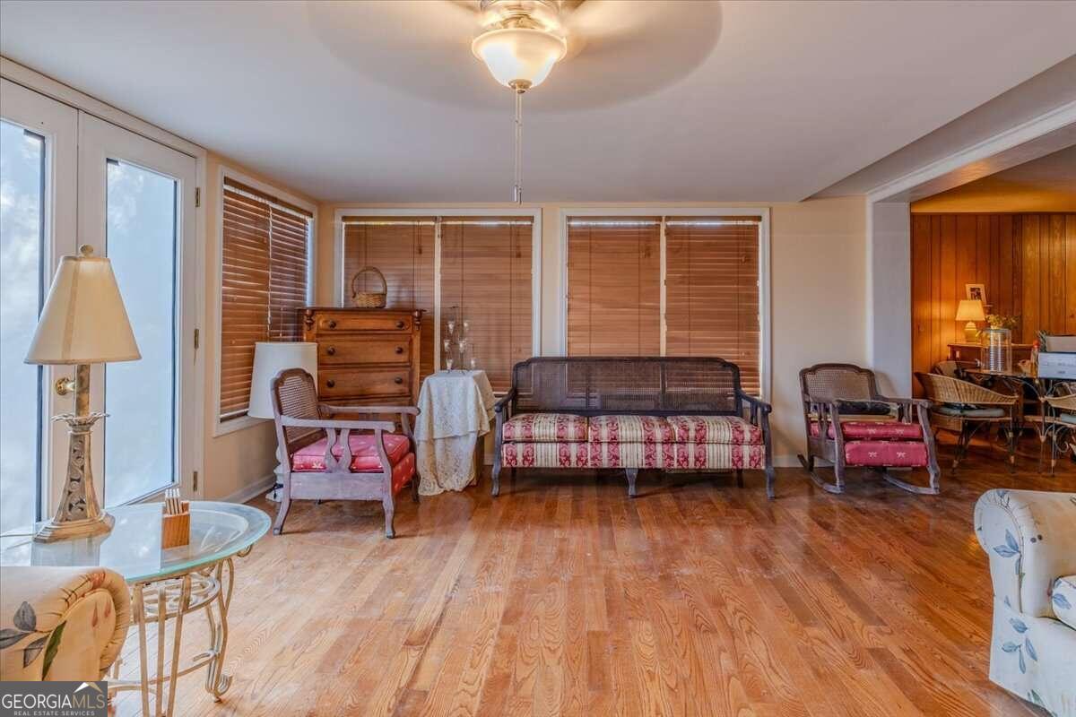 254 E Girard Avenue Property Photo 13