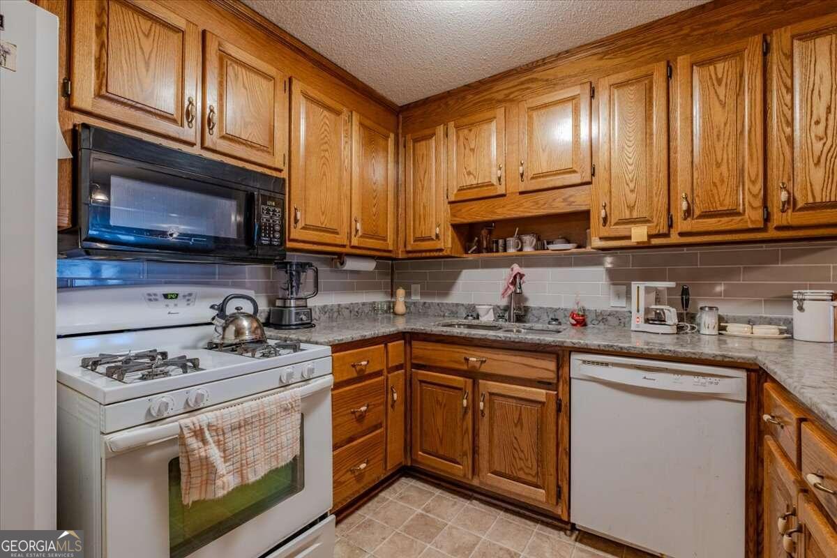 254 E Girard Avenue Property Photo 20