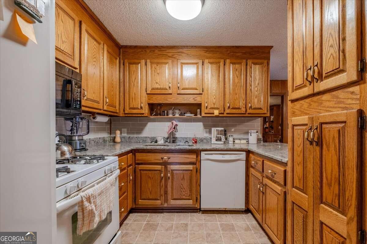254 E Girard Avenue Property Photo 21