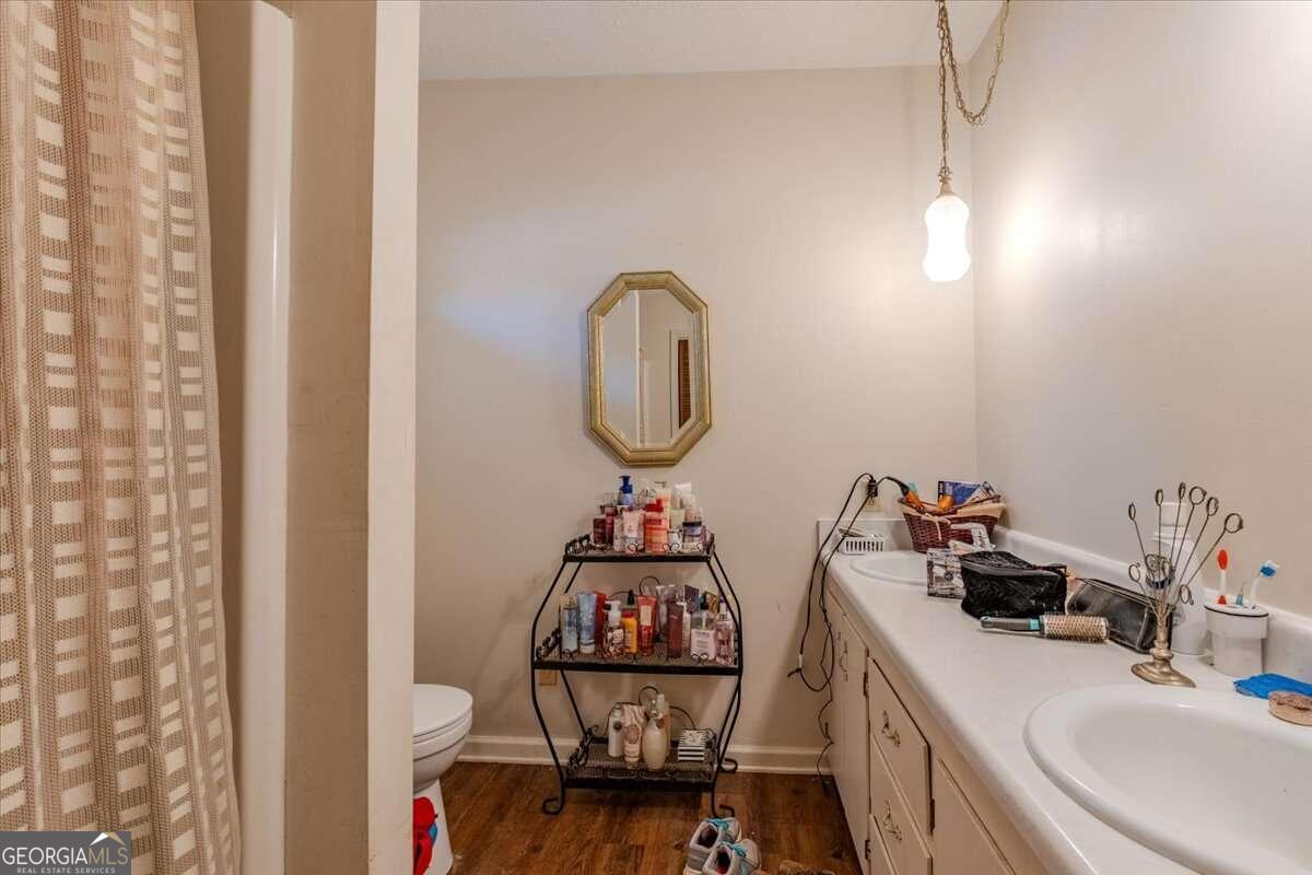 254 E Girard Avenue Property Photo 30