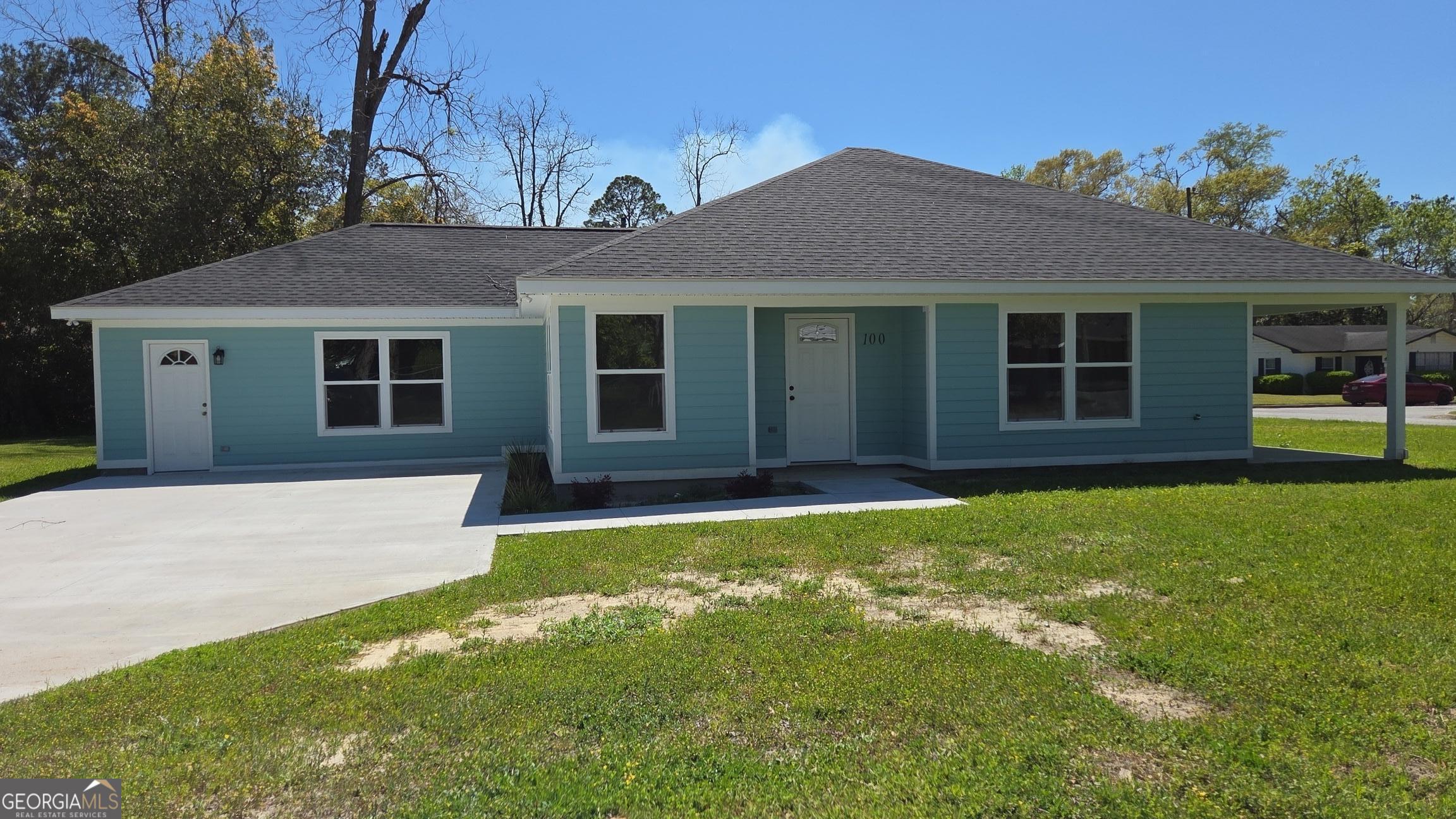 100 5th Avenue Property Photo 1