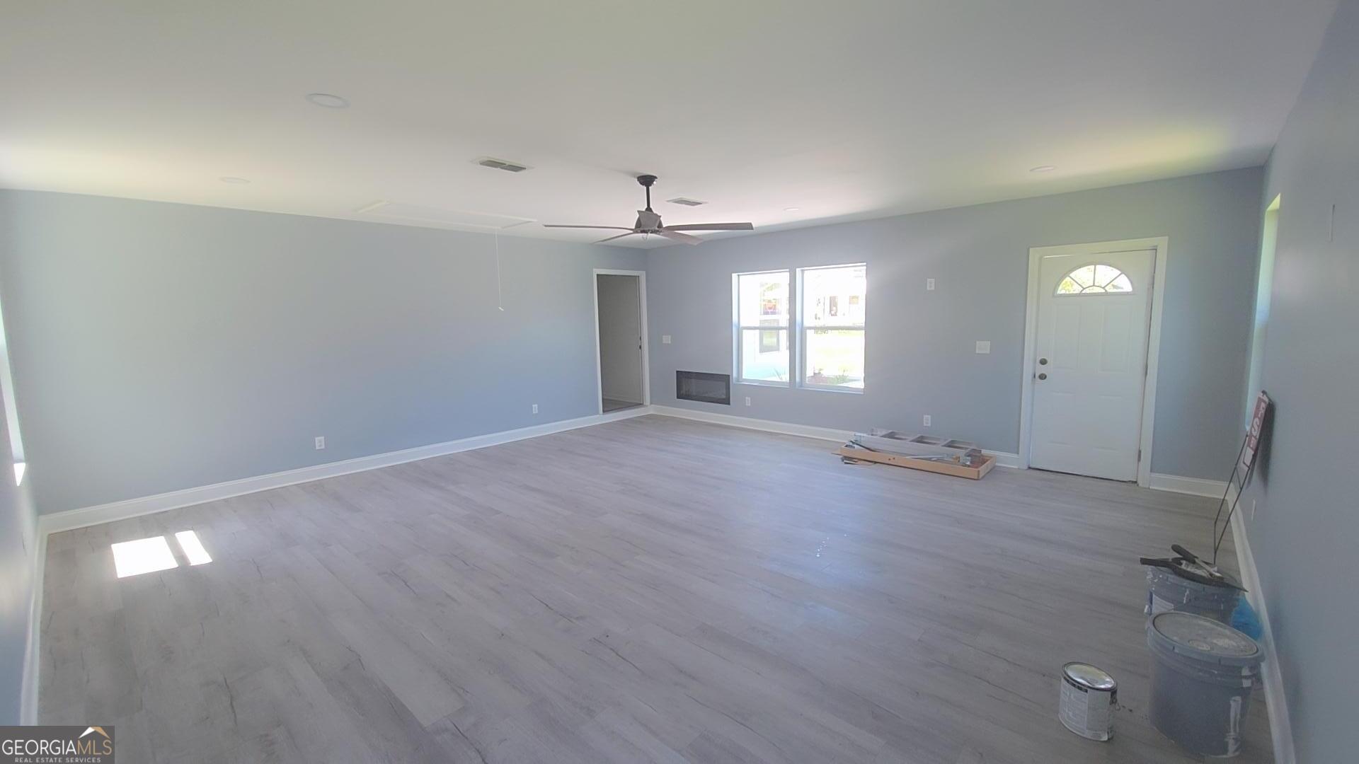100 5th Avenue Property Photo 6