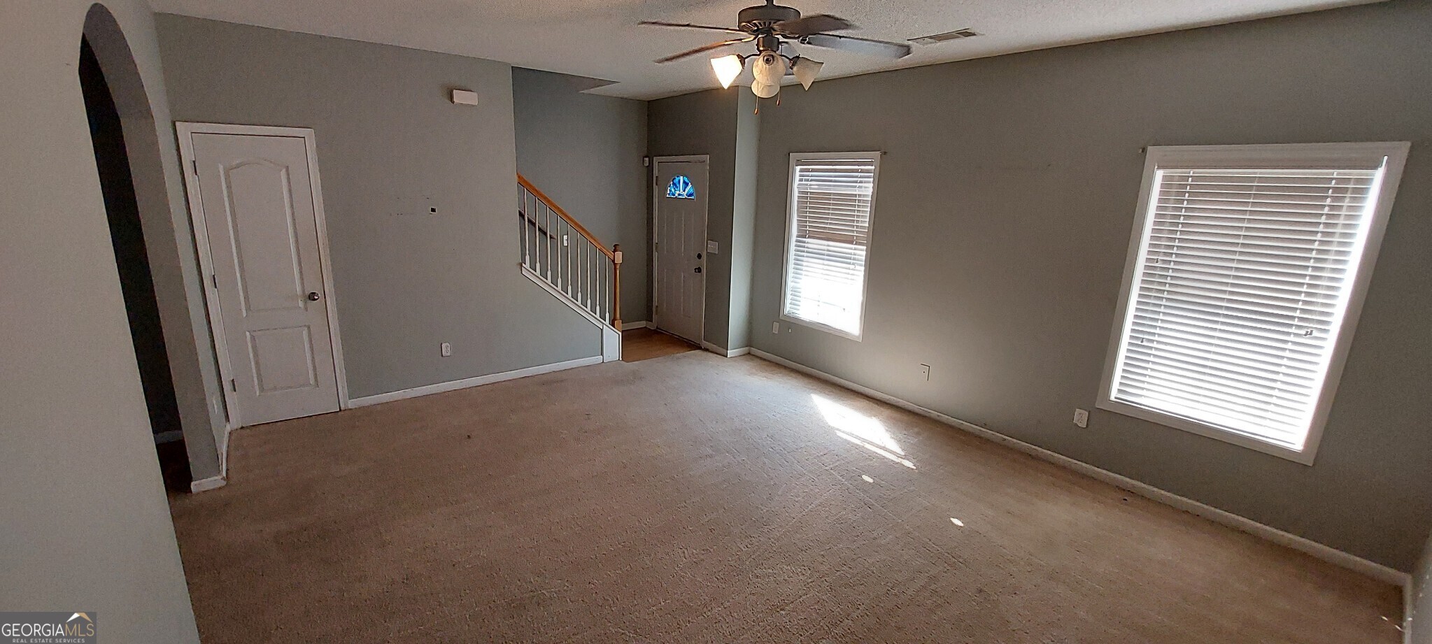 8628 Thomas Road Property Photo 2