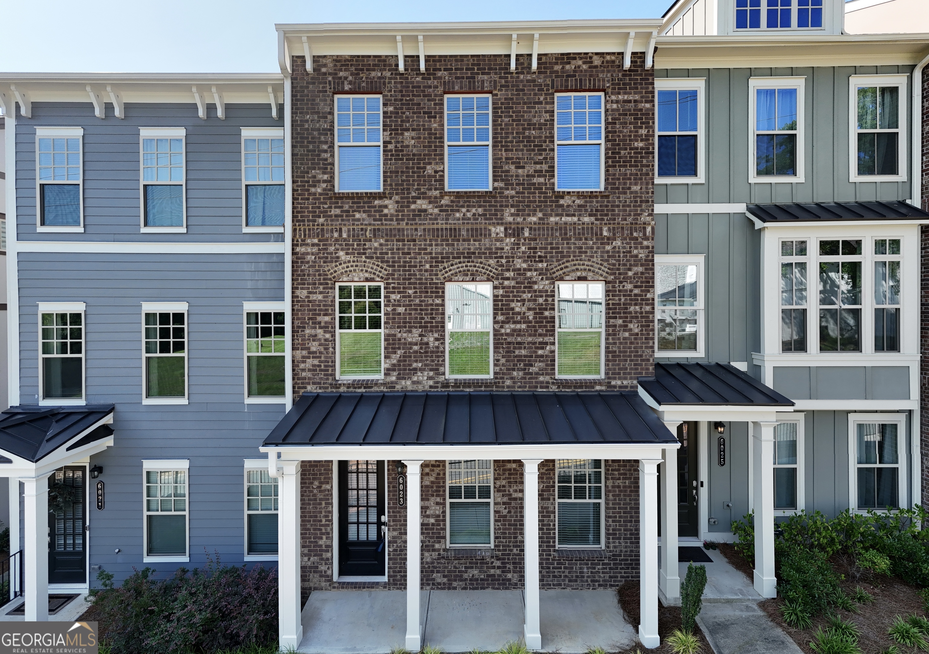 6023 Skellig Street Property Photo 1