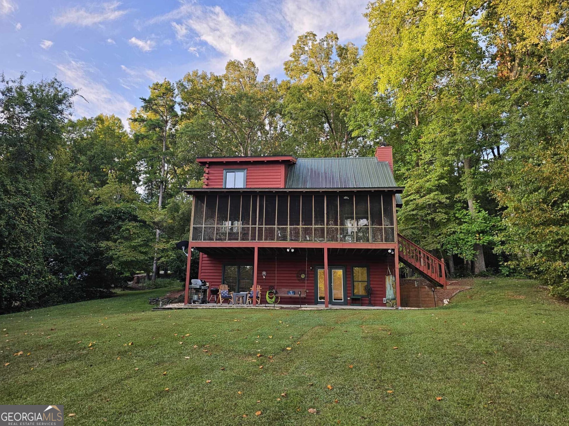 1194 Lake Crest Drive Property Photo