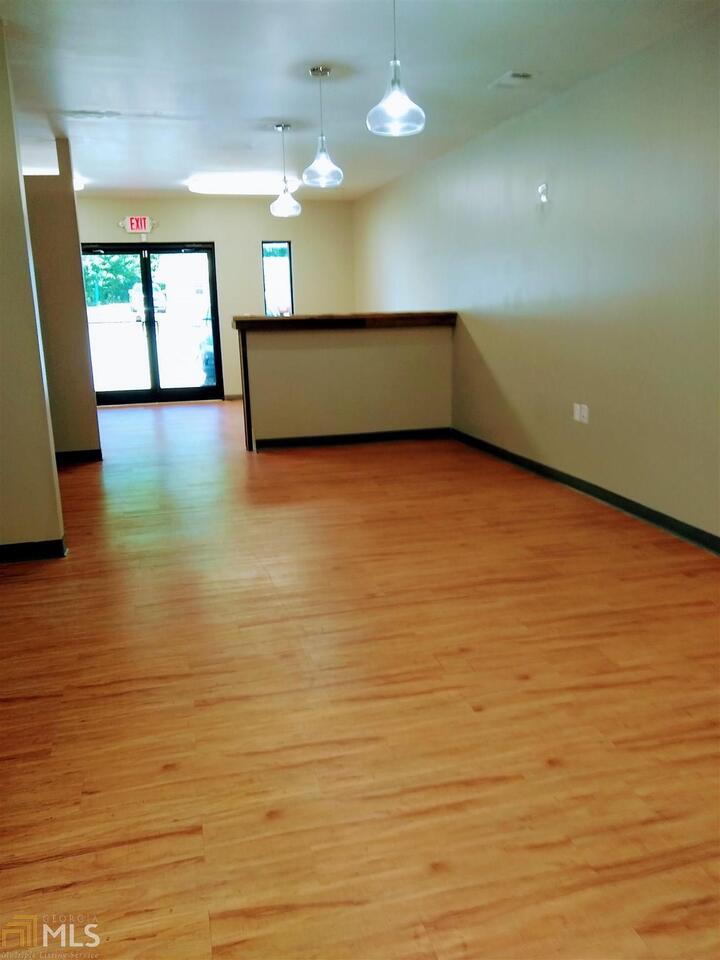 101 S Dawson Street Property Photo 2