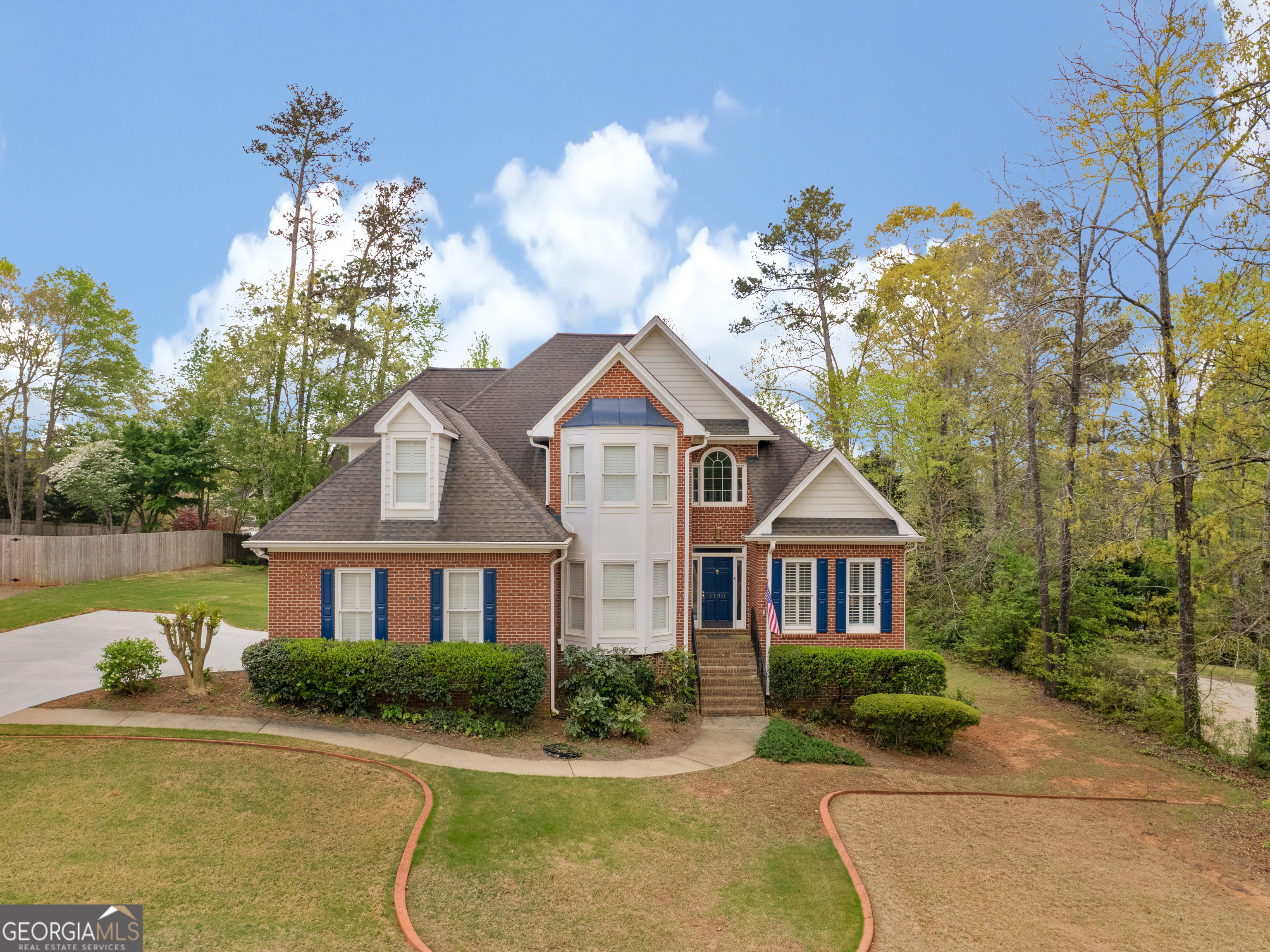 1190 Lullwater Circle Property Photo 1