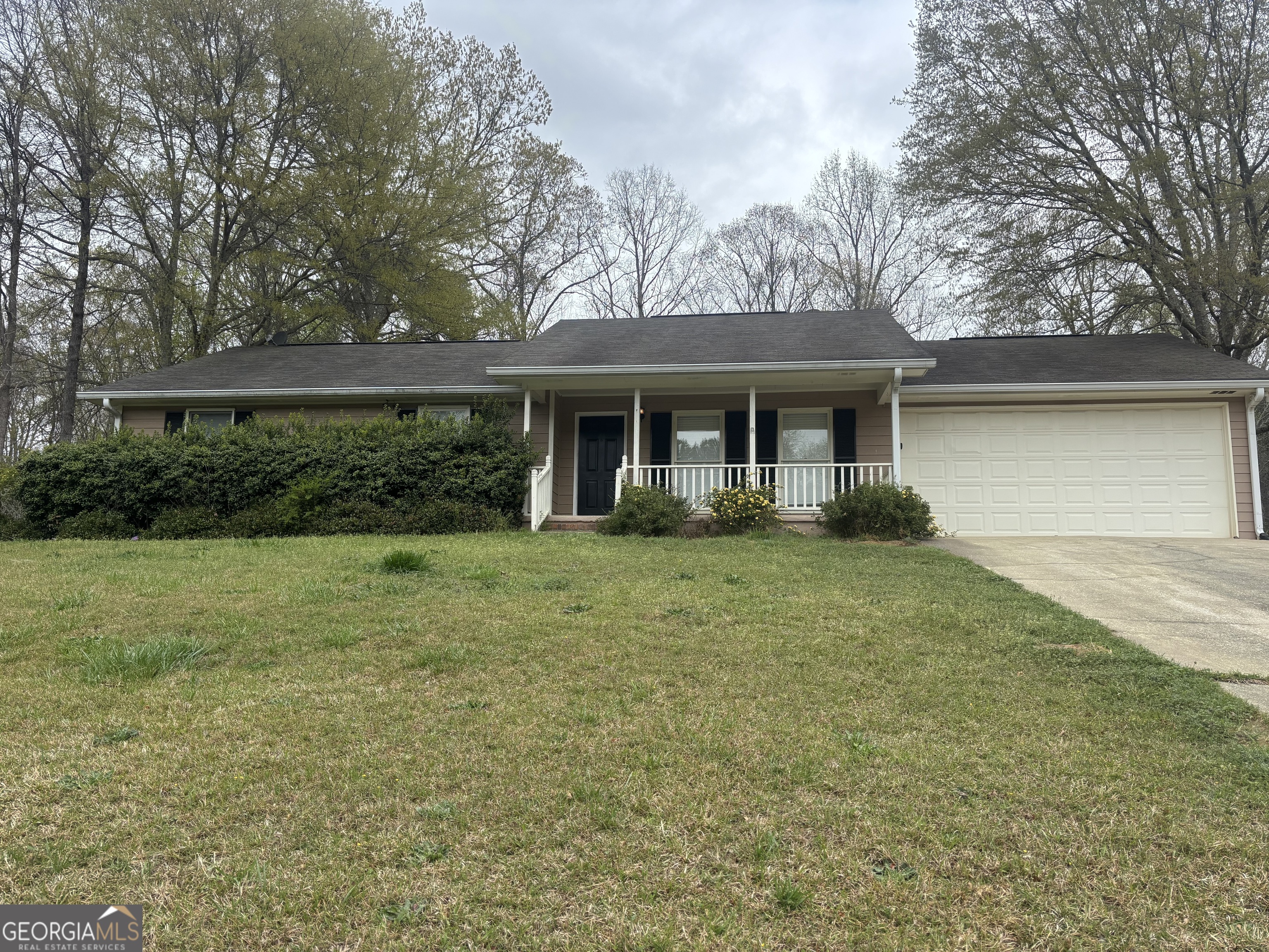 1430 Country Lane Drive Ne Property Photo 1