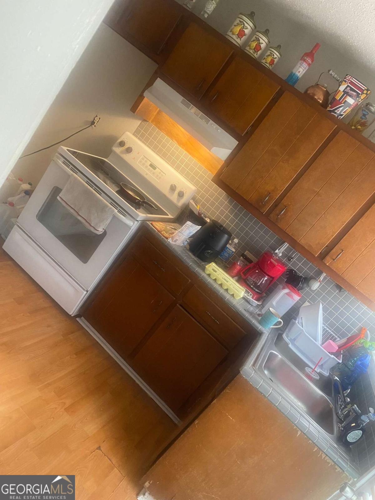 424 Gordon Street Property Photo 4