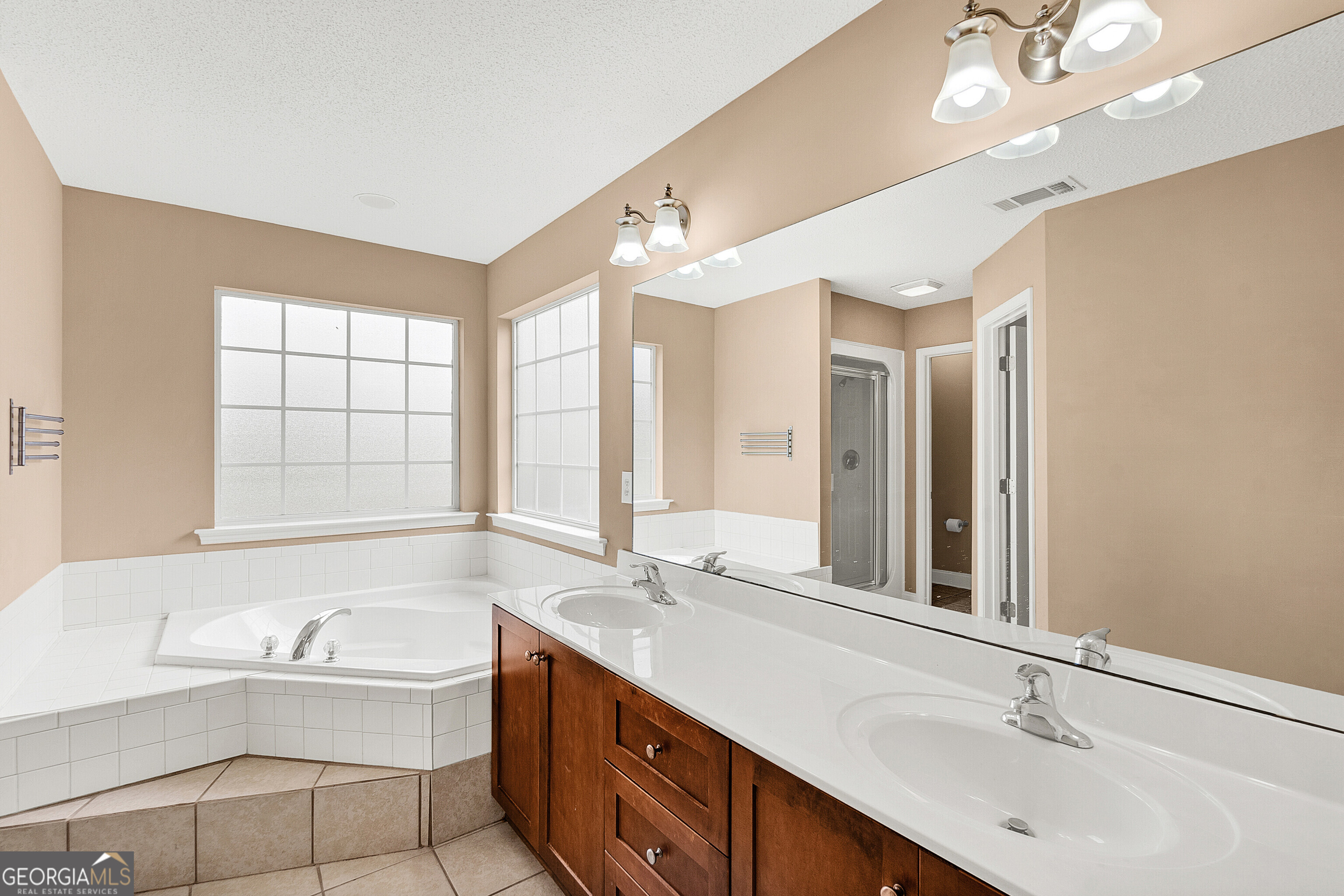 109 Oldfield Court Property Photo 27