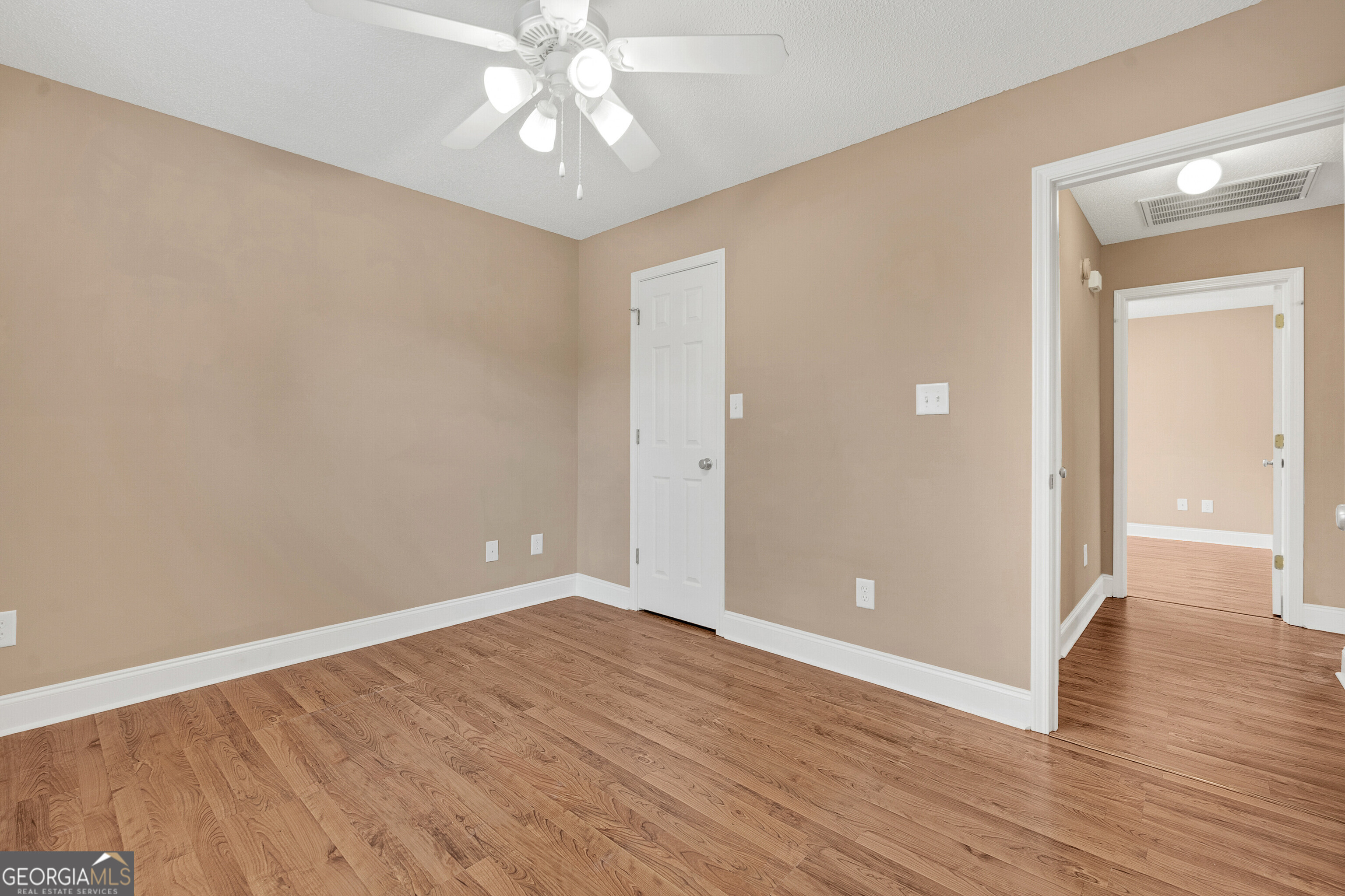 109 Oldfield Court Property Photo 32