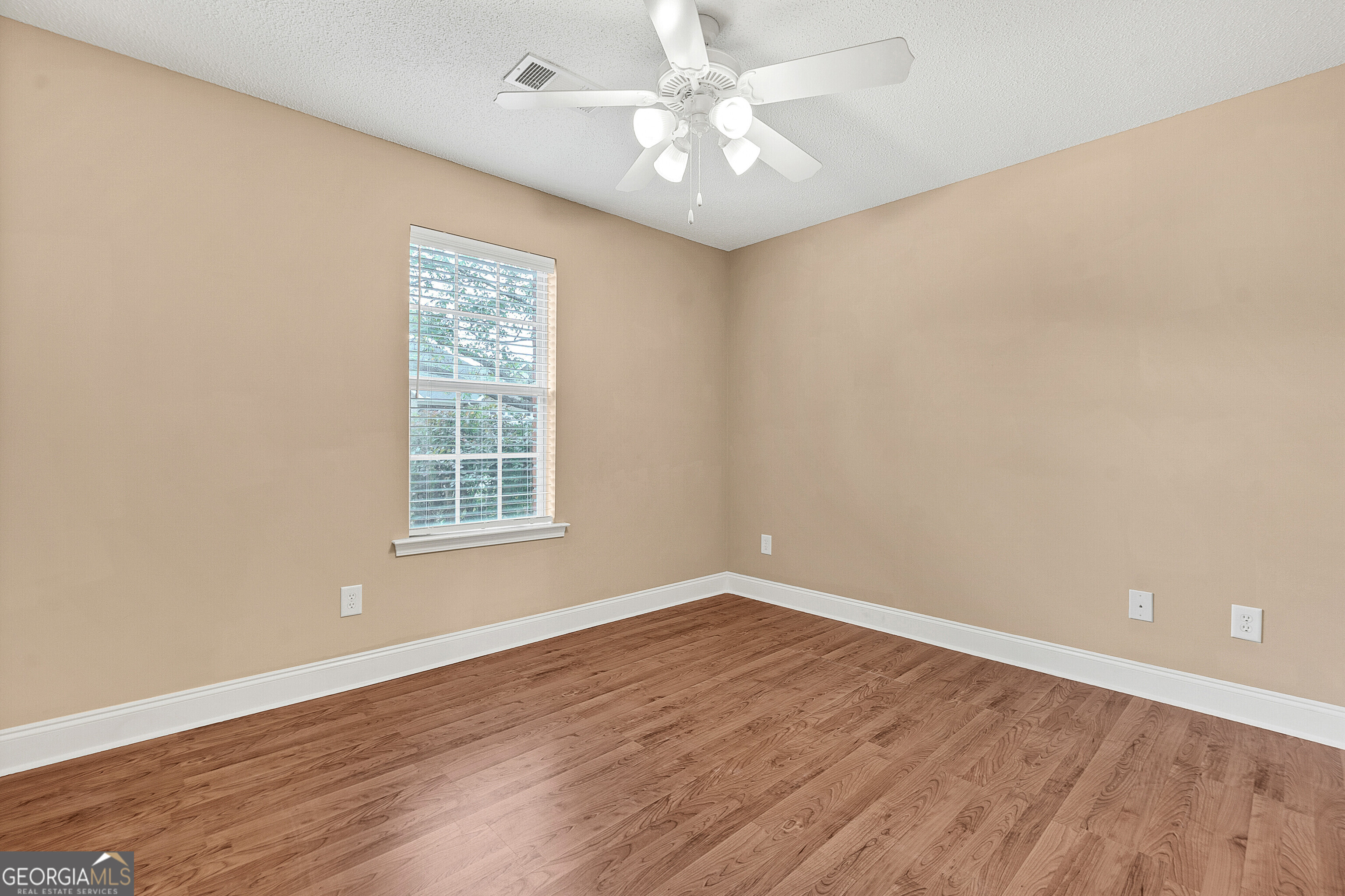 109 Oldfield Court Property Photo 33