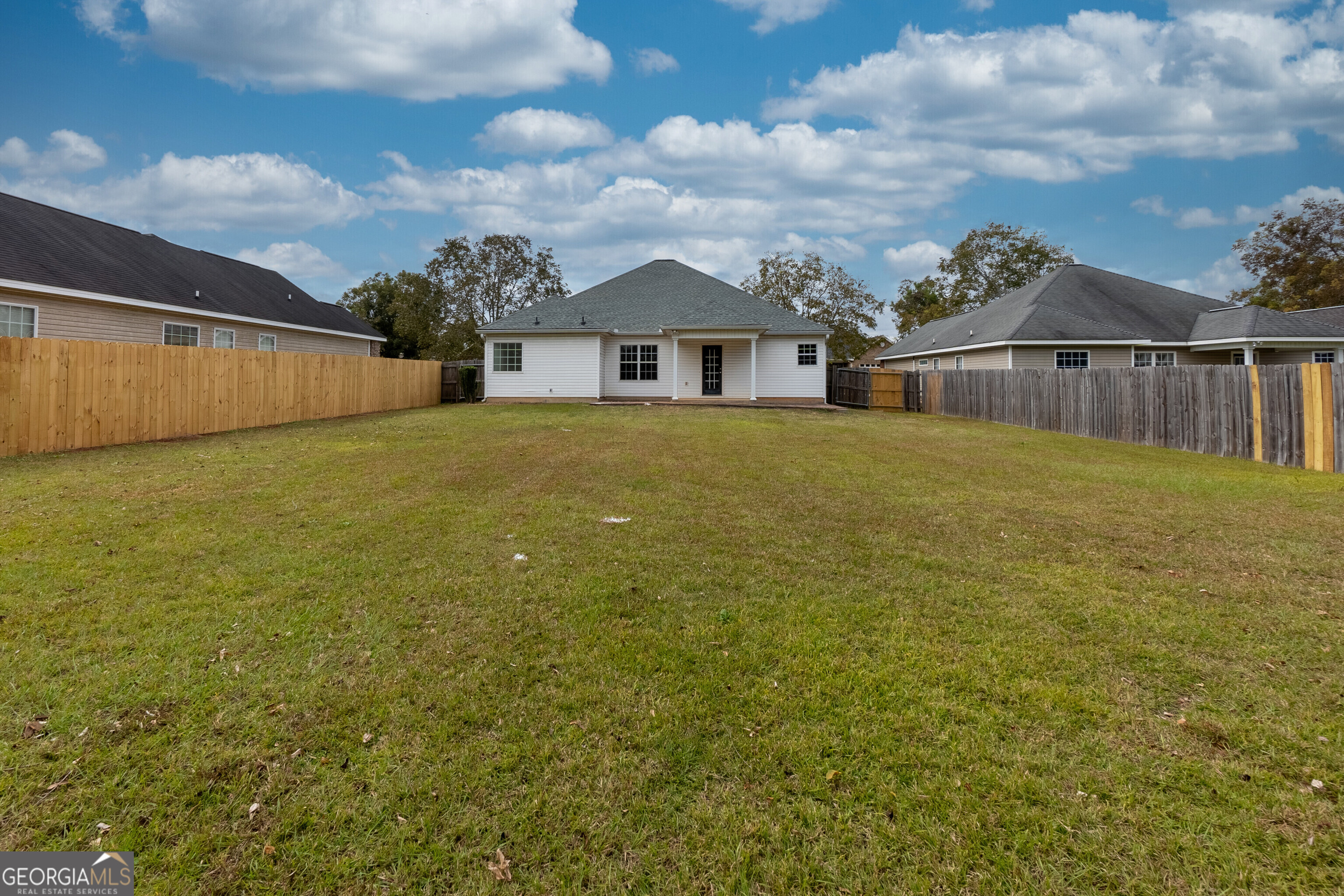 109 Oldfield Court Property Photo 41
