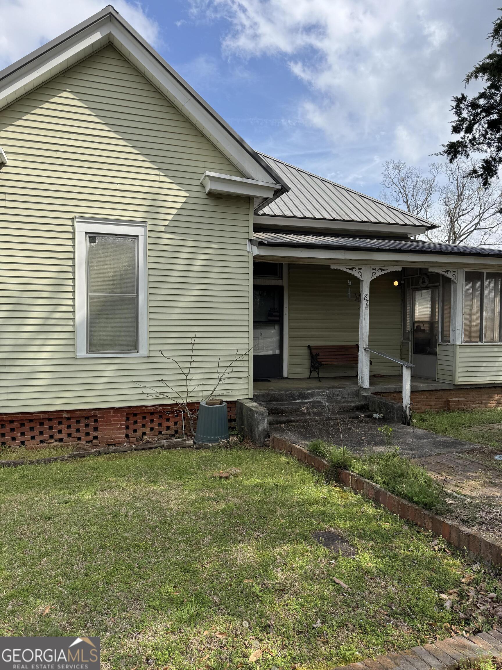 87 College Avenue Property Photo 1